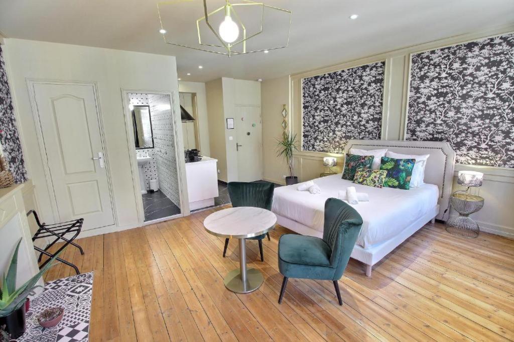 Lancelot Apartman Vannes Kültér fotó